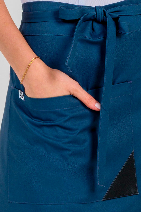 Avental Curto com Detalhe em Pele Sintética-RAG-Tailors-Fardas-e-Uniformes-Vestuario-Pro