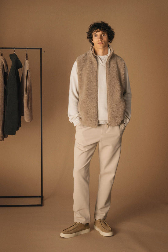 Colete em Sherpa de Homem-RAG-Tailors-Fardas-e-Uniformes-Vestuario-Pro