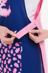 Avental Educadora com Dragão Rosa-RAG-Tailors-Fardas-e-Uniformes-Vestuario-Pro
