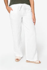 Pantaloni in lino eco-responsabili, leggeri e moderni