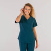 Scrub Cirúrgico Senhora c/ Elasticidade 360 Rosalia - Antibacteriano-Azul Petróleo - 145-RAG-Tailors-Fardas-e-Uniformes-Vestuario-Pro