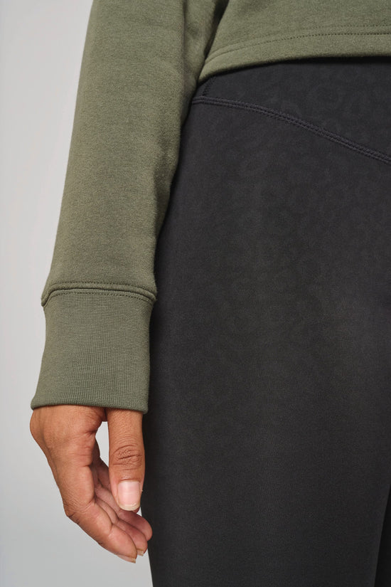 Sweatshirt Curta Decote Redondo Mulher-RAG-Tailors-Fardas-e-Uniformes-Vestuario-Pro
