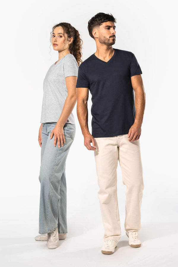 T-shirt Decote V de Homem em Algodão Biológico-RAG-Tailors-Fardas-e-Uniformes-Vestuario-Pro